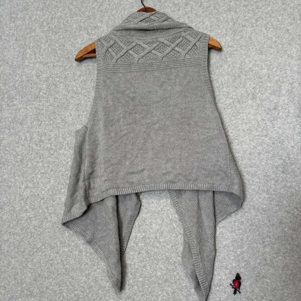 Christopher & Banks Women's Small Gray Cable Knit Open Front Cardigan Vest Comfy